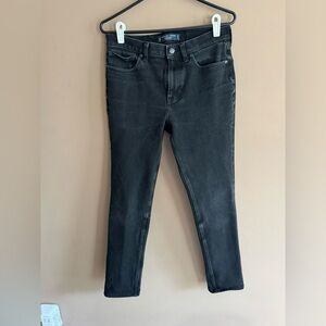 Everlane Men’s Uniform The Relaxed Straight Jean Size 29x32